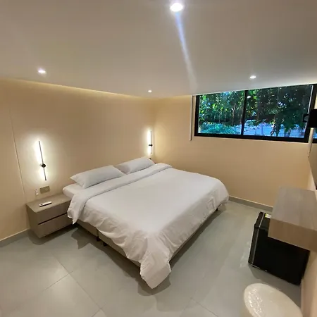Hotel Dunia - Habitacion # 8 *